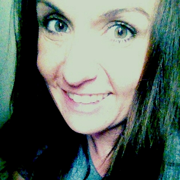 Meet your Posher, Jodi - Picture 2 of 2